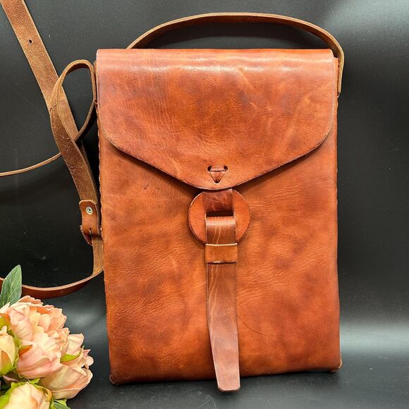 Vintage Handmade Leather Crossbody Bag, Boho Shoulder Bag, Messenger Bag - Picture 1 of 8